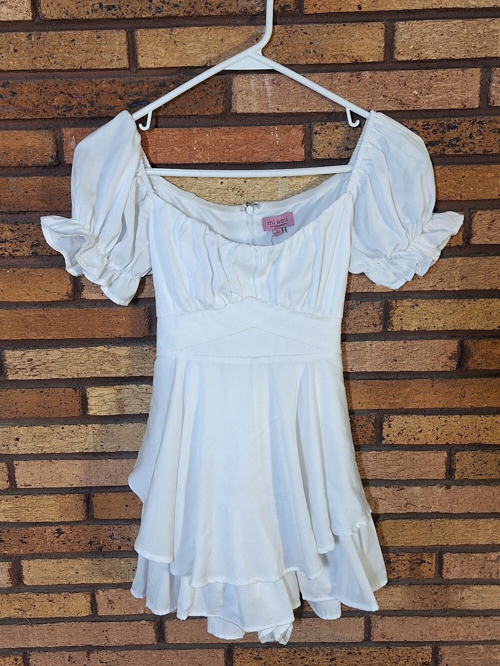 Mi Ami Small White Puff Sleeve Mini Romper